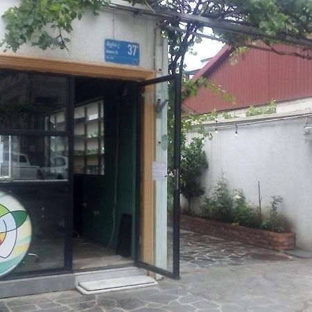 Hotel Mariel Tiflis Exterior foto